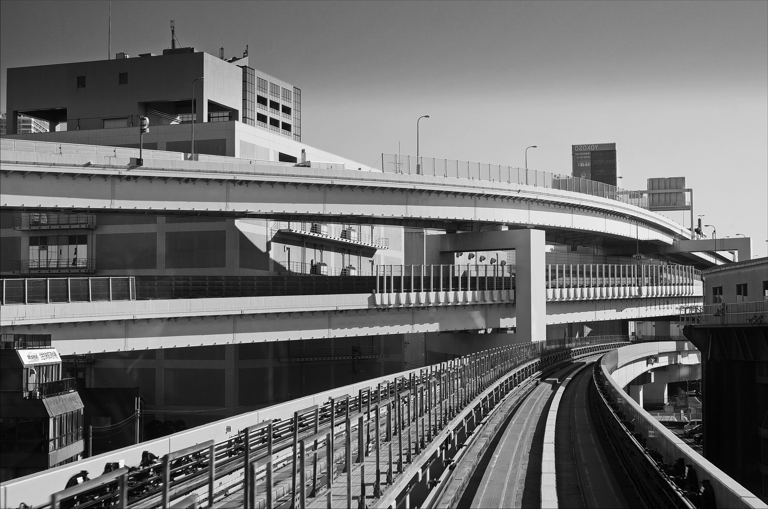 photo "***" tags: architecture, black&white, 