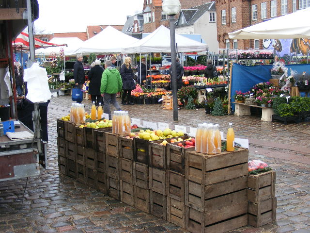 photo "Street market" tags: , 