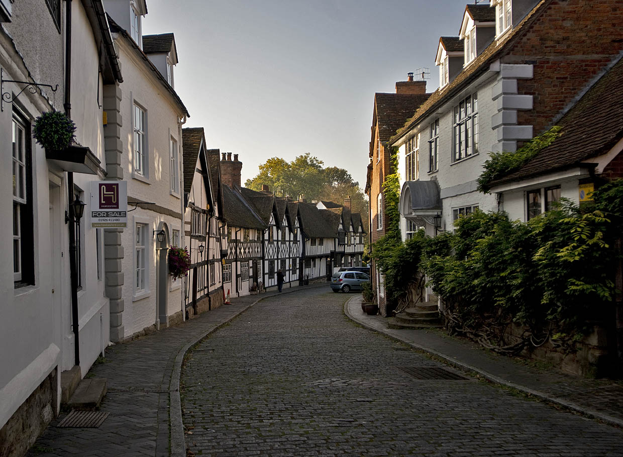 photo "***" tags: street, architecture, 