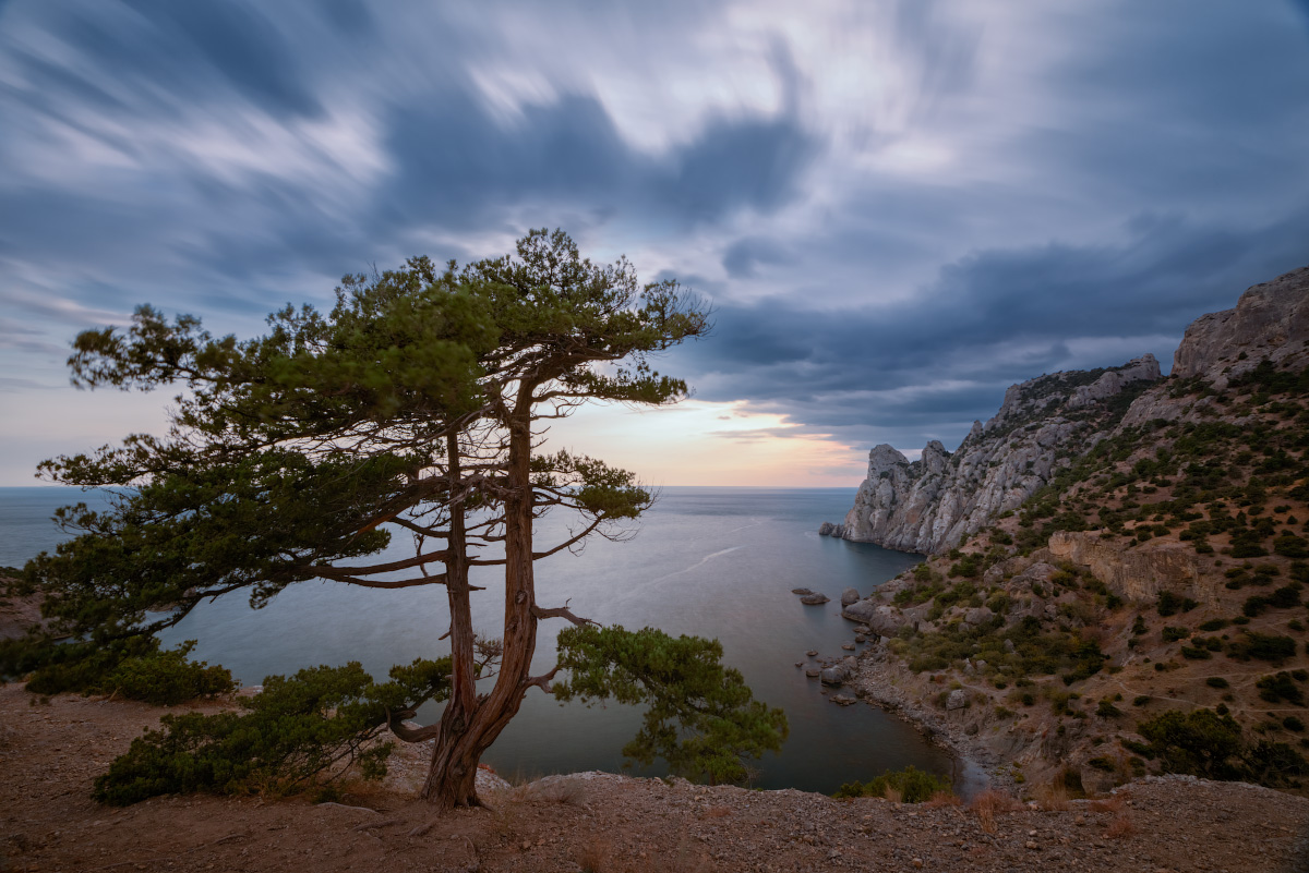 photo "***" tags: landscape, travel, nature, Crimea, Russia, autumn, clouds, mountains, sea, sky, tree, water