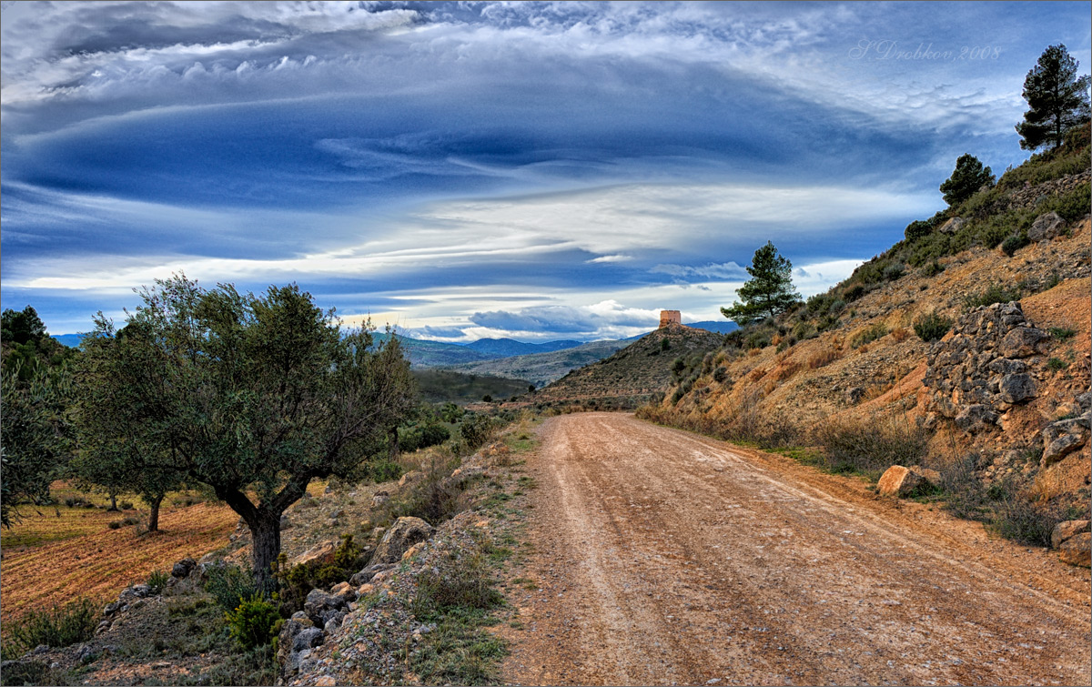 photo "***" tags: landscape, Europe, clouds, forest, mountains, tree, winter, полдень