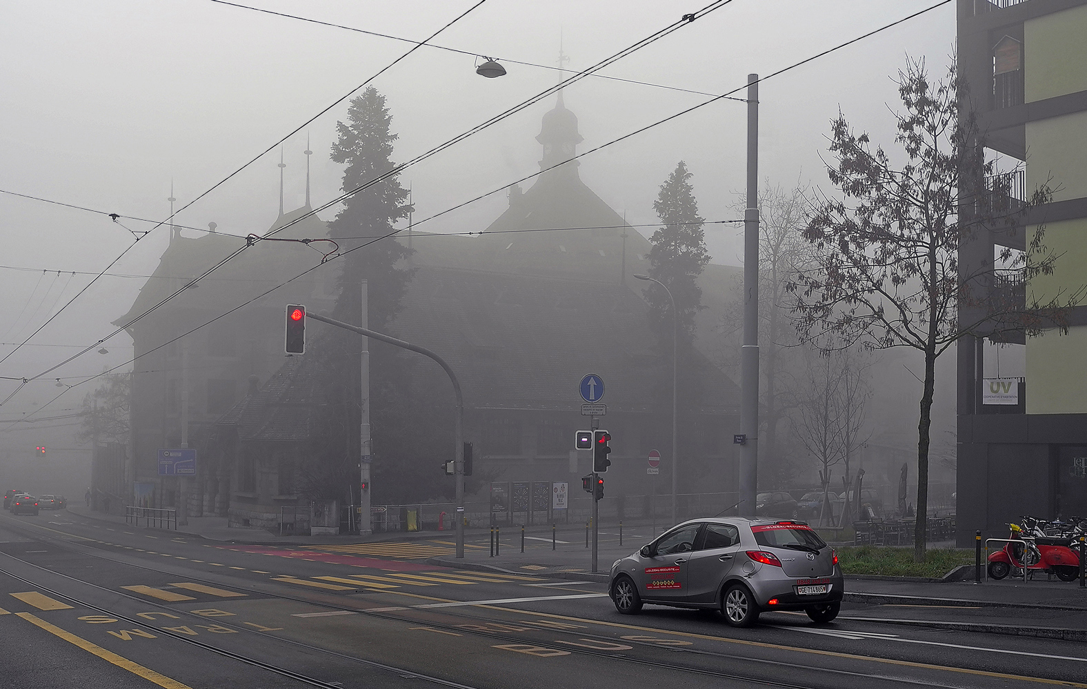 photo "Foggy morning" tags: city, 