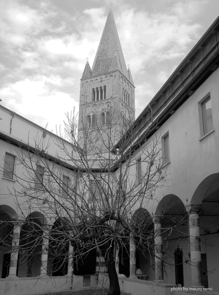photo "the cloister" tags: architecture, 