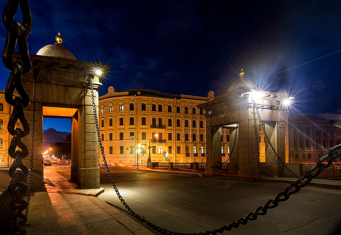 фото "Санкт-Петербург" метки: путешествия, город, Sony-a580, Tokina 11-16, curier, Восход, Европа, Санкт-Петербург, мост, небо, осень, утро, фонари