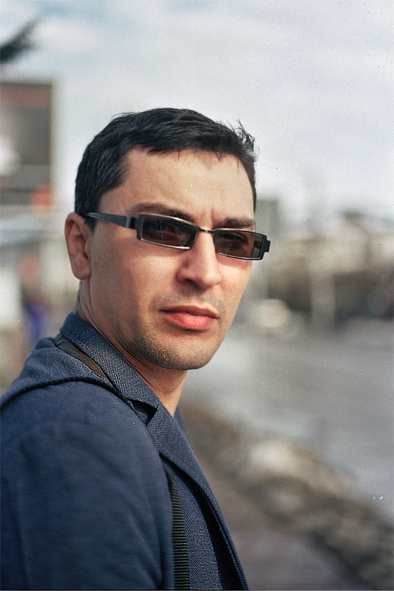 photo "aGain glasses" tags: portrait, friends