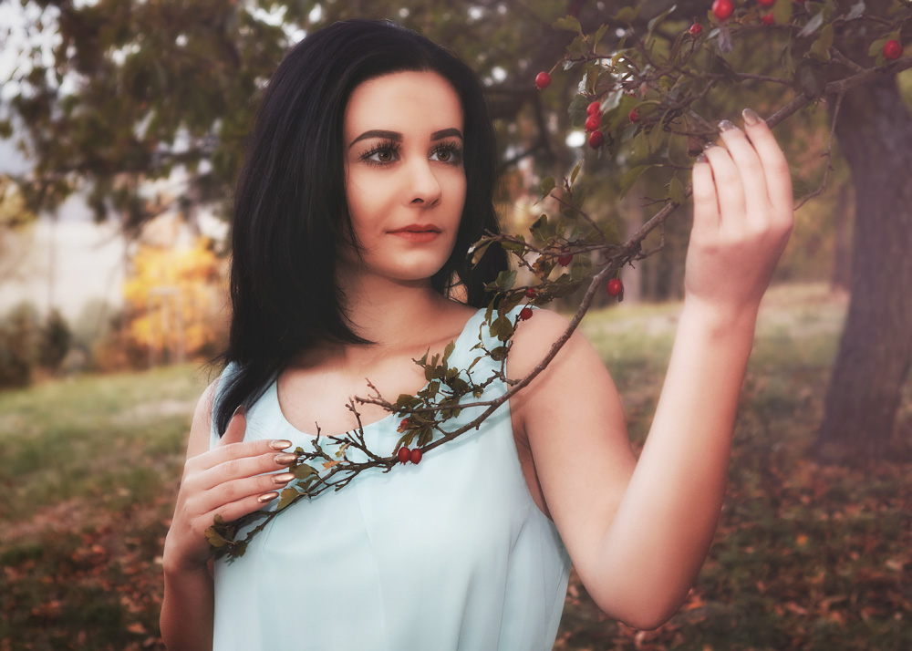 photo "***" tags: portrait, forest, sunrise, woman