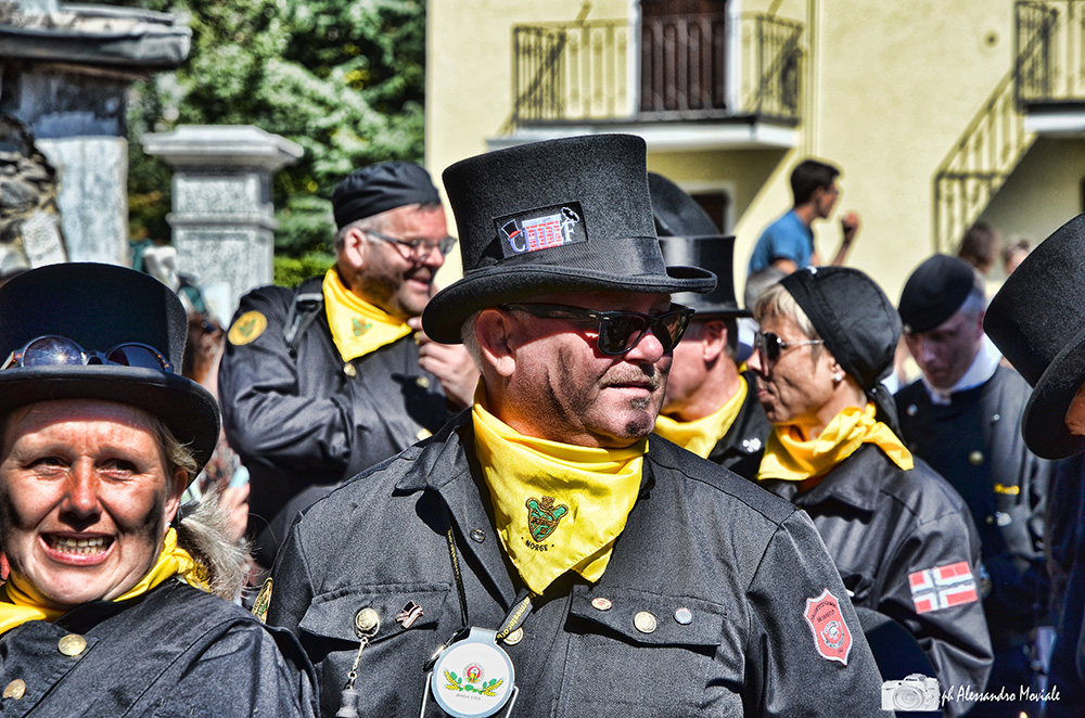 photo "Spazzacamini -chimney sweeps" tags: portrait, 