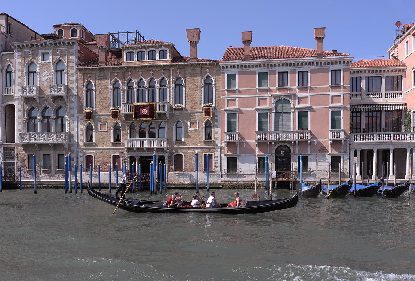 photo "***" tags: landscape, architecture, city, Venice, каналы, туристы