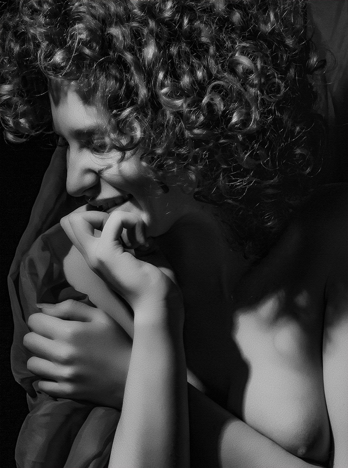 фото "Portrait with shadows." метки: портрет, черно-белые, кривицкий, фотоактриса, фотомодель, фототеатр
