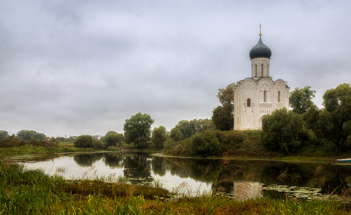 photo "Misty Morning" tags: architecture, landscape, autumn, morning, temple, облачно, русь, церковь