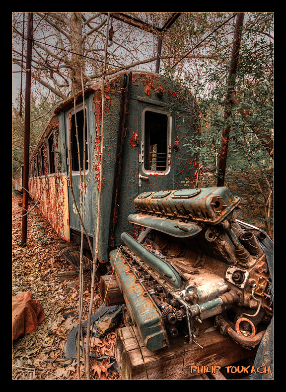 photo "Детская железная дорога" tags: technics, still life, Ереван, Раздан, абандон, вагон, двигатель, дизель, железная дорога, заброшка, мотор, ржавь