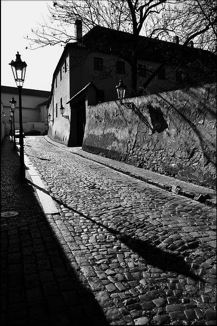 фото "Фонари и улица" метки: черно-белые, Prag, Praha, Прага