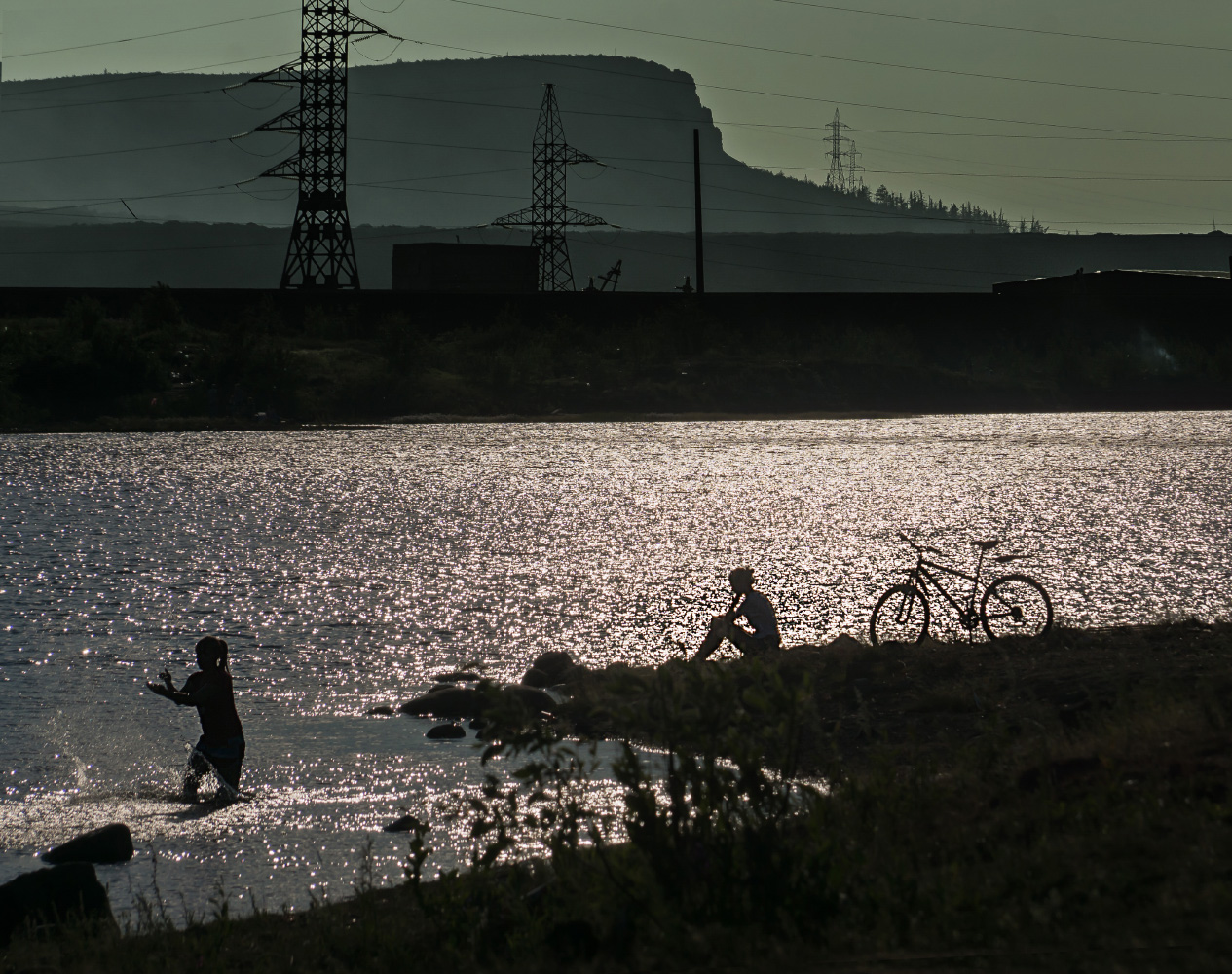 photo "У городского озера" tags: city, 