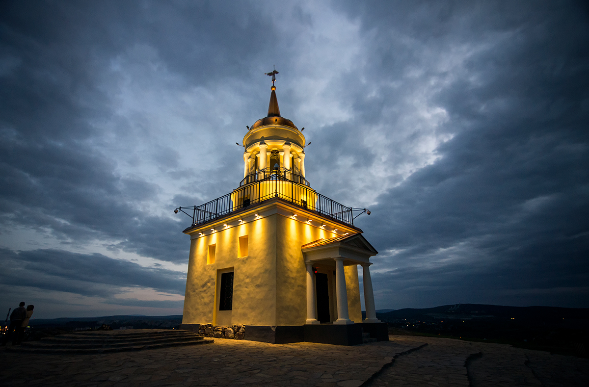 фото "Сторожевая башня" метки: город, Sony-a580, Tokina 11-16, curier, Лисья гора, Нижний Тагил, Россия, вечер, лето, сторожевая башня