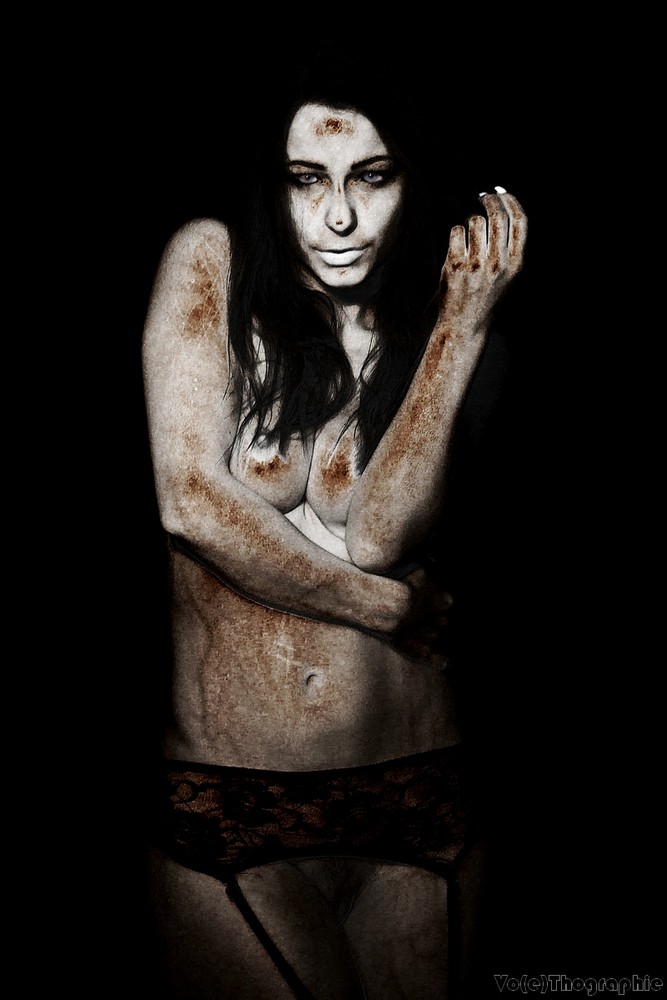 photo "reborn as a zombie" tags: nude, 