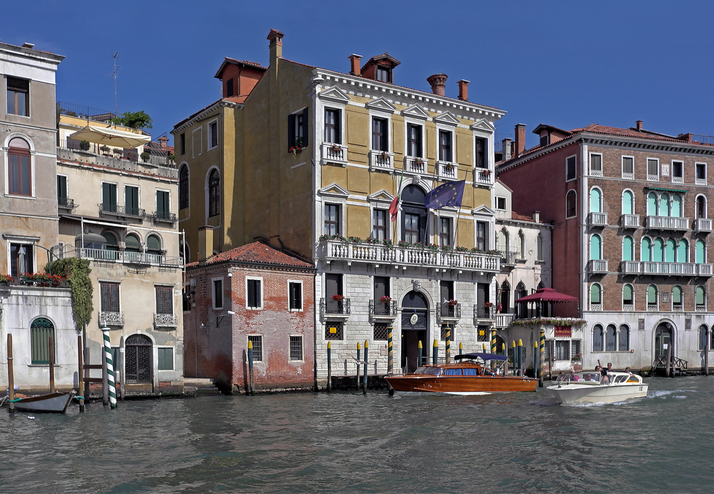 photo "***" tags: architecture, city, Venice