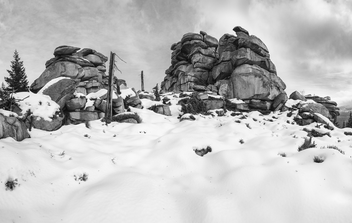 фото "Первый снег в этом году" метки: пейзаж, черно-белые, пейзаж, скала, чёрно-белая