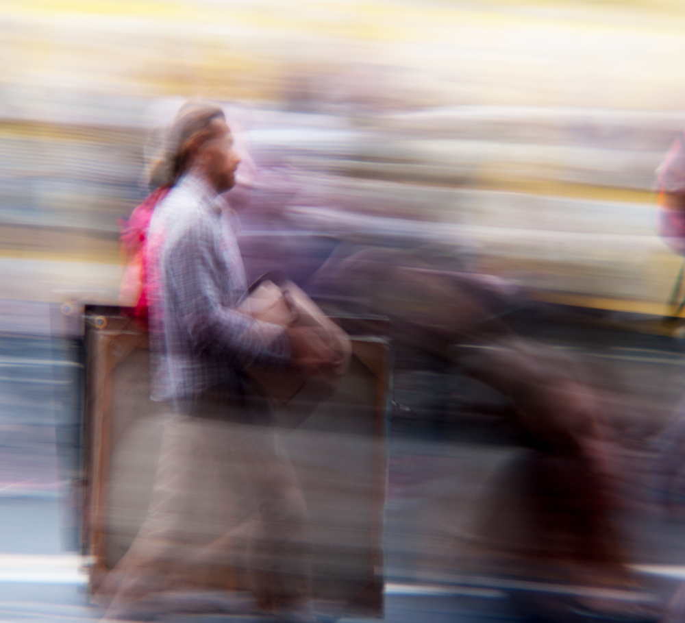 photo "***" tags: street, city, Europe, children, man, woman, Литва, веринайс, итд, оченькрасиво, паразит, почтиШедевр, суперверинайс