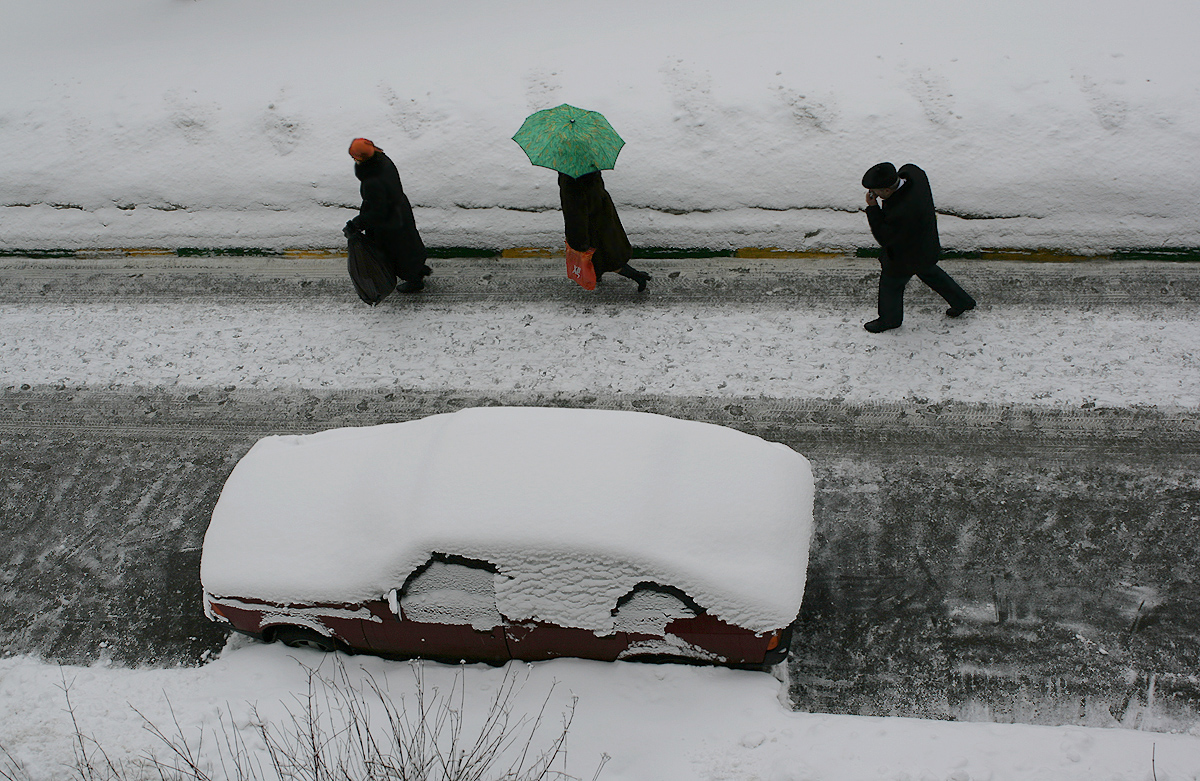 photo "The Bad weather" tags: street, city, 