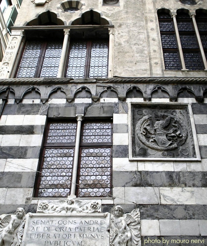 photo "Genoa, historical centre" tags: architecture, 