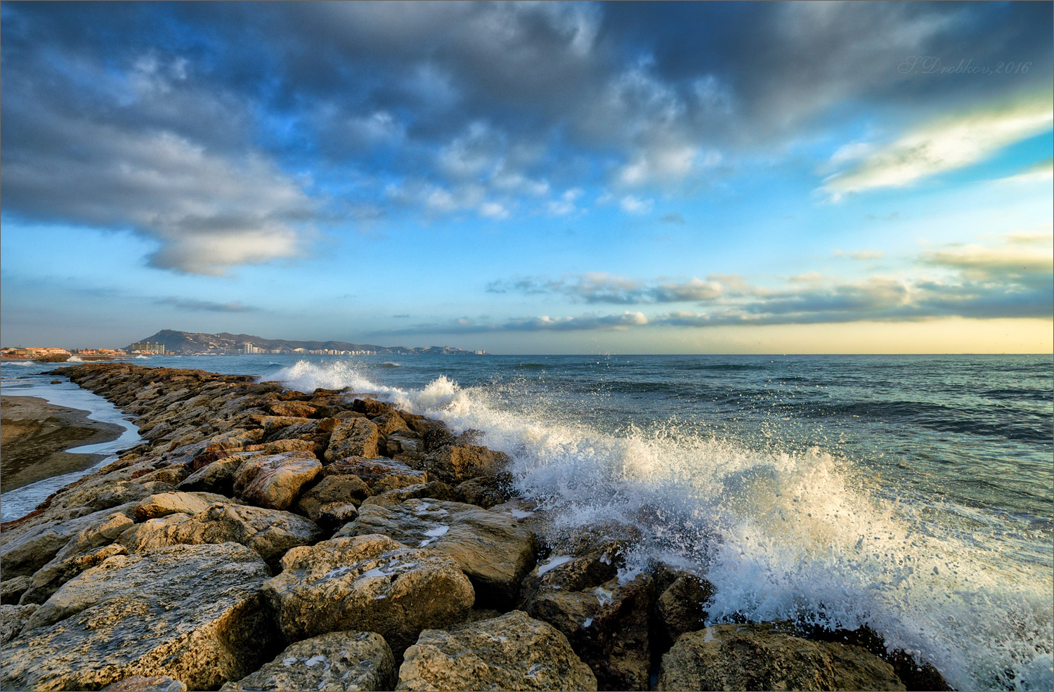 photo "***" tags: landscape, nature, Europe, autumn, clouds, mountains, sea, sunrise, water