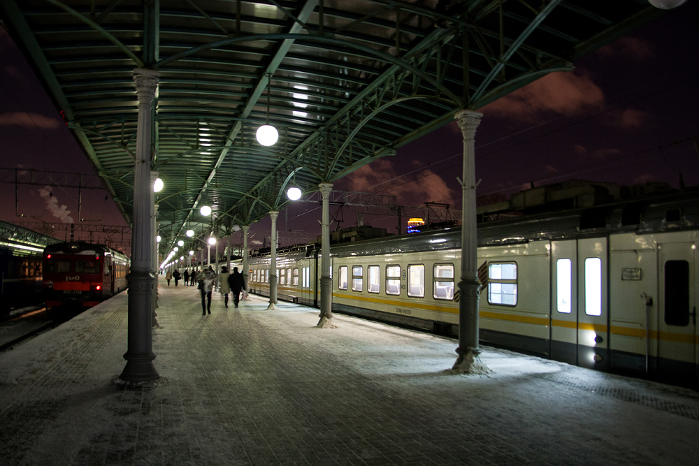 photo "Road to the house" tags: city, evening