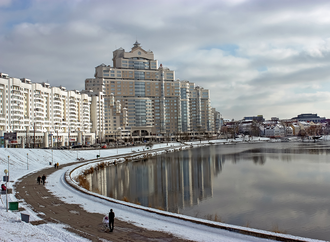 фото "Минск. Набережная реки Свислочь." метки: город, 