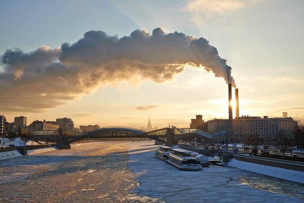 photo "***" tags: city, clouds, river, ship, sky, sun, sunset, winter, лед, холод