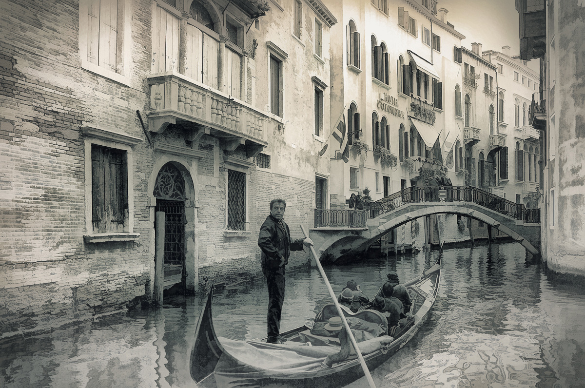 photo "***" tags: travel, reporting, Venice, autumn, boats, bridge, people, зарисовка