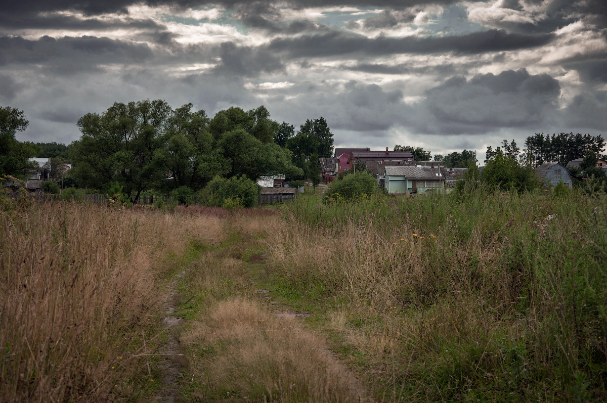 photo "***" tags: landscape, clouds, road, sky, summer, деревня, деревья