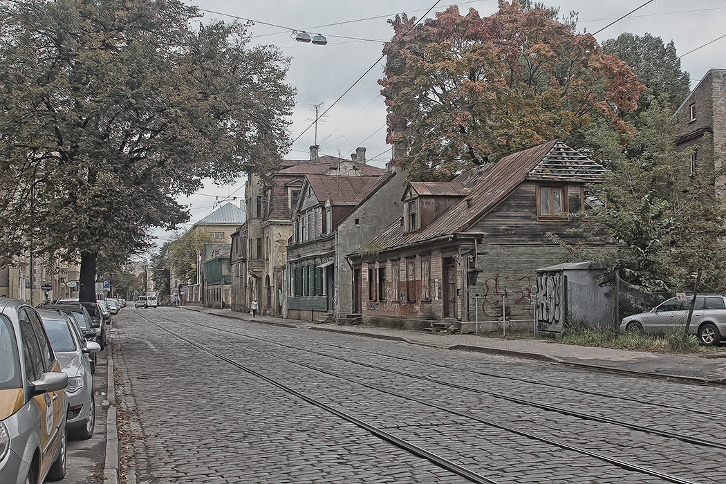 photo "Non-touristic Riga" tags: travel, city, Рига улица