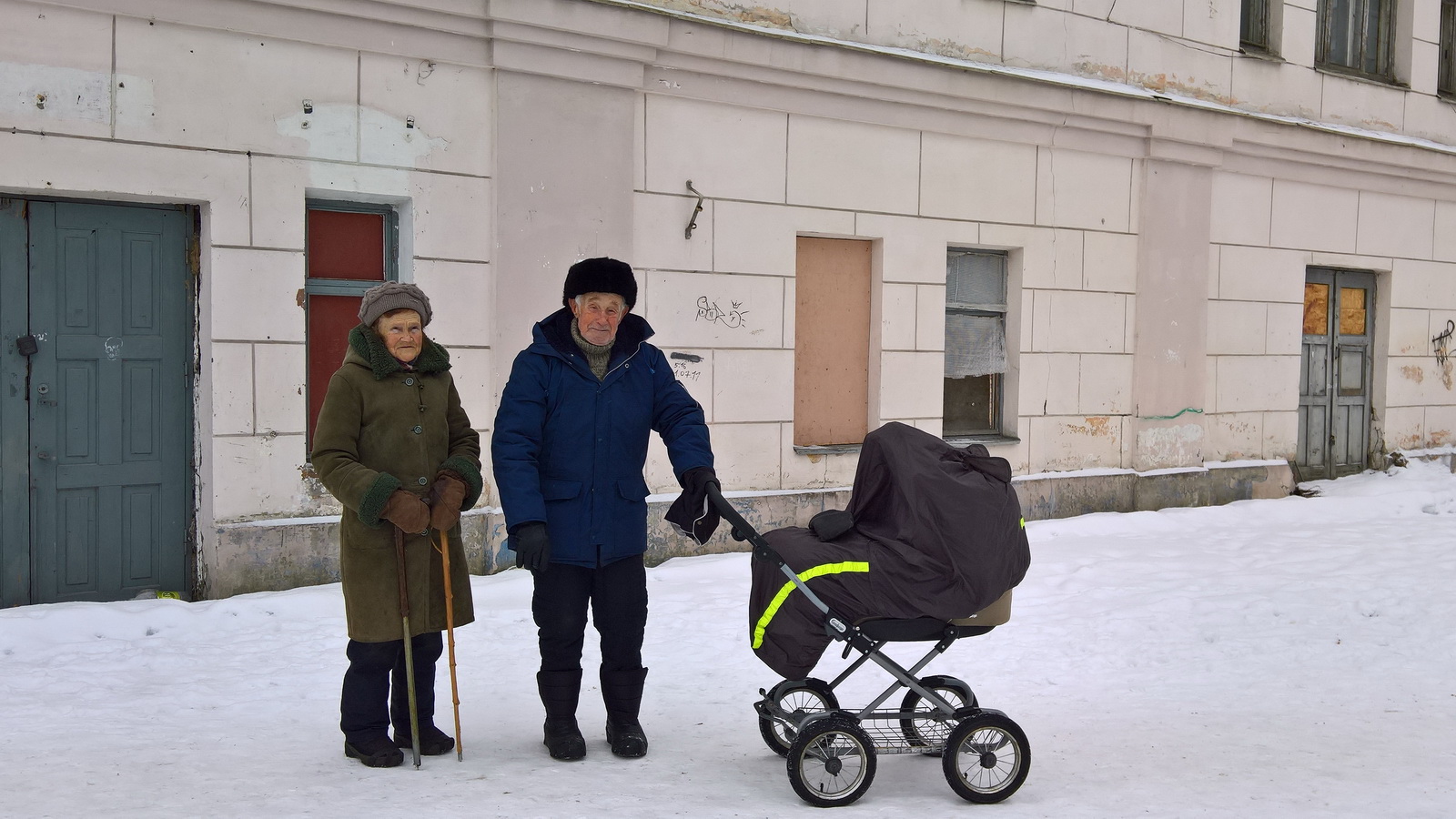 photo "Walk with grandson" tags: , 