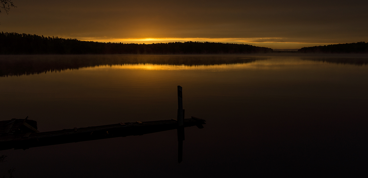 photo "***" tags: landscape, Europe, Russia, Sony-a580, St. Petersburg, Tokina 11-16, Tokina 11-16 утро, autumn, clouds, curier, curier-sel, forest, sky, sunrise, Восход, отражение