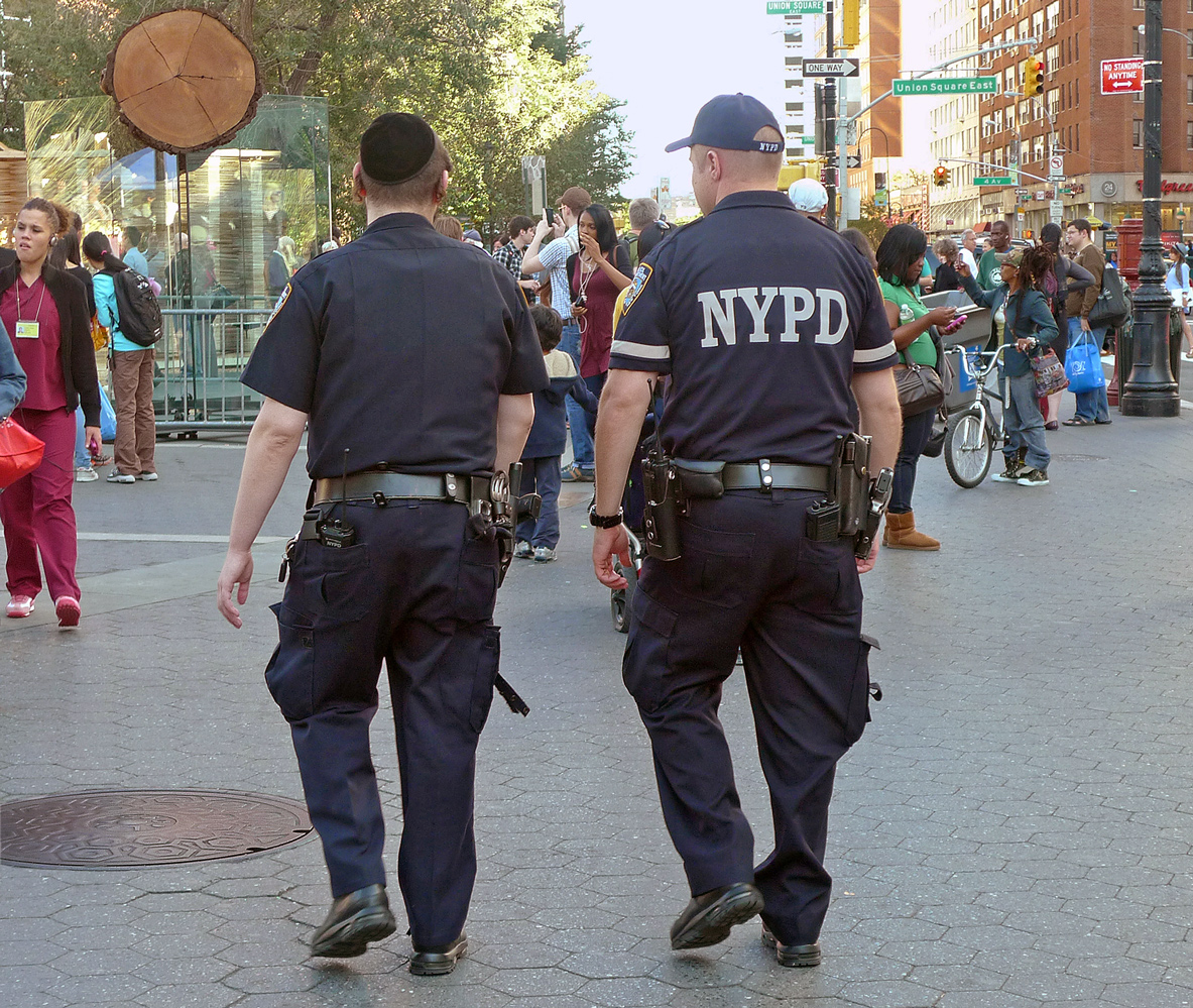 фото "Политкорректный патруль" метки: стрит-фото, юмор, Нью-Йорк
