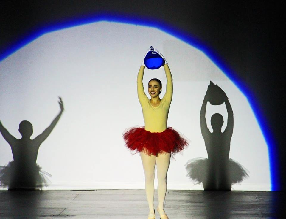 фото "***" метки: жанр, разное, ballet, dance, female, performance, shadows, spotlight