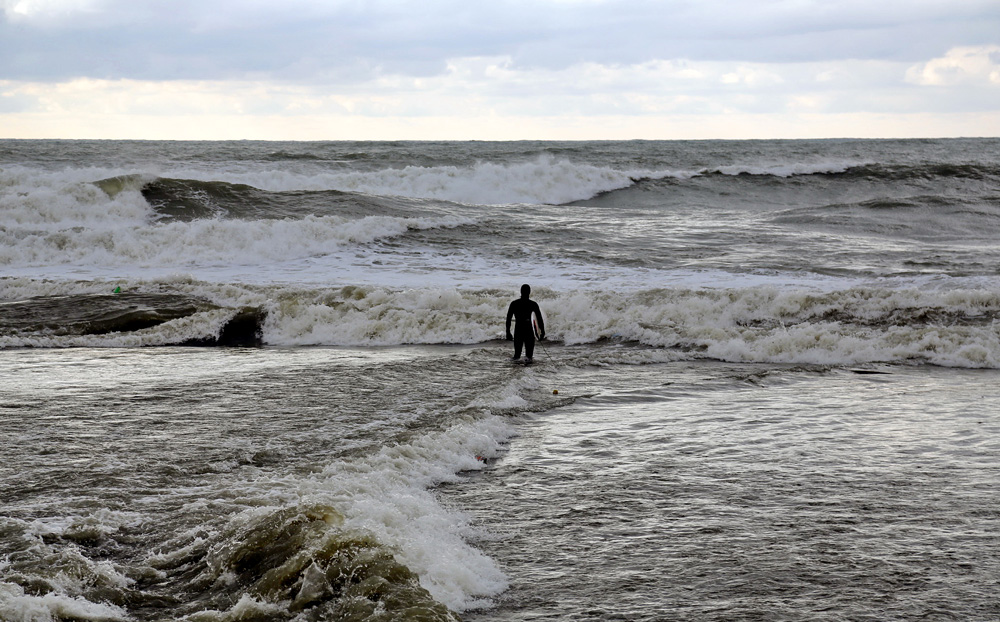 фото "В поисках волны" метки: жанр, Черное море, серфинг, шторм