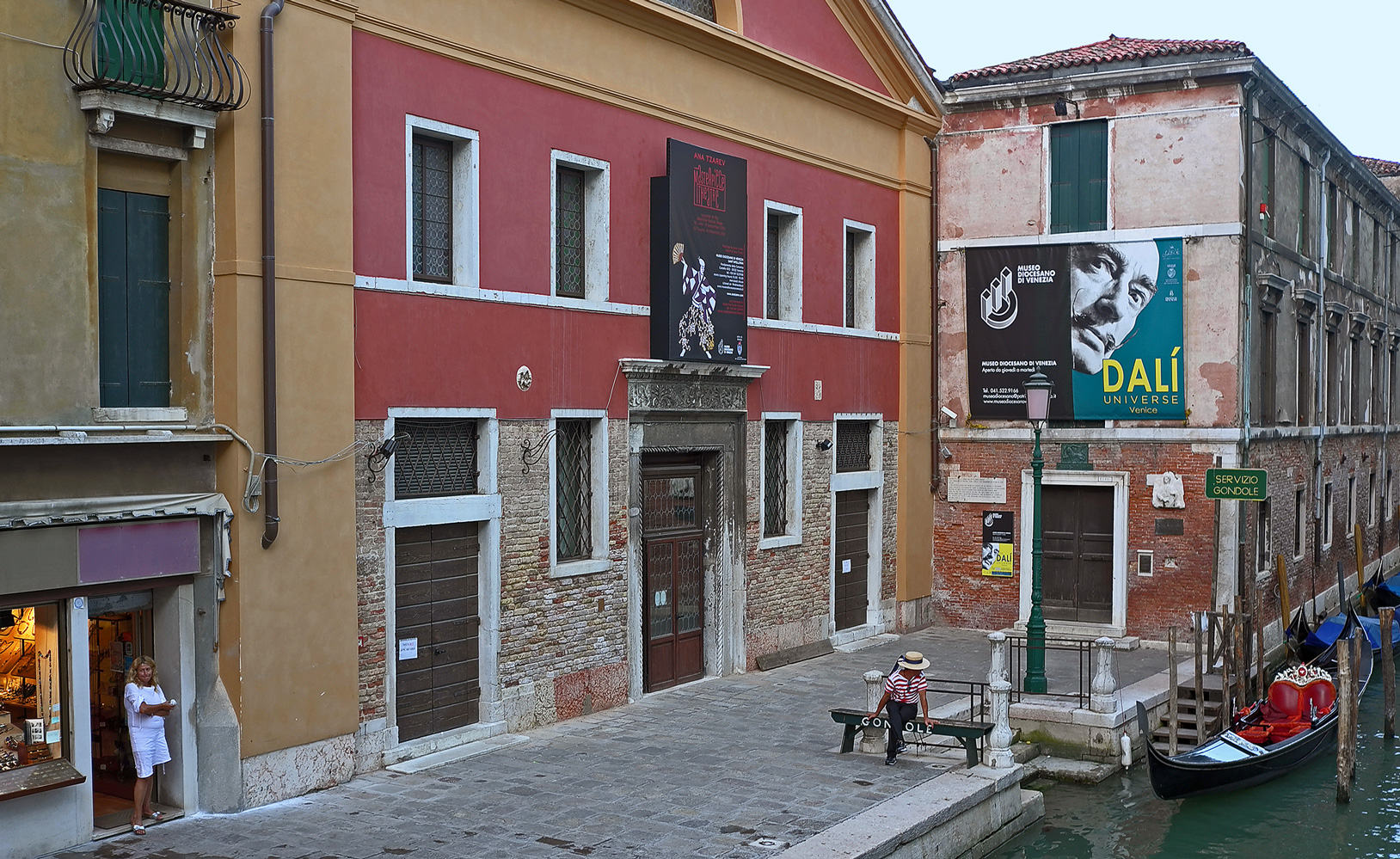 photo "***" tags: city, street, travel, Venice