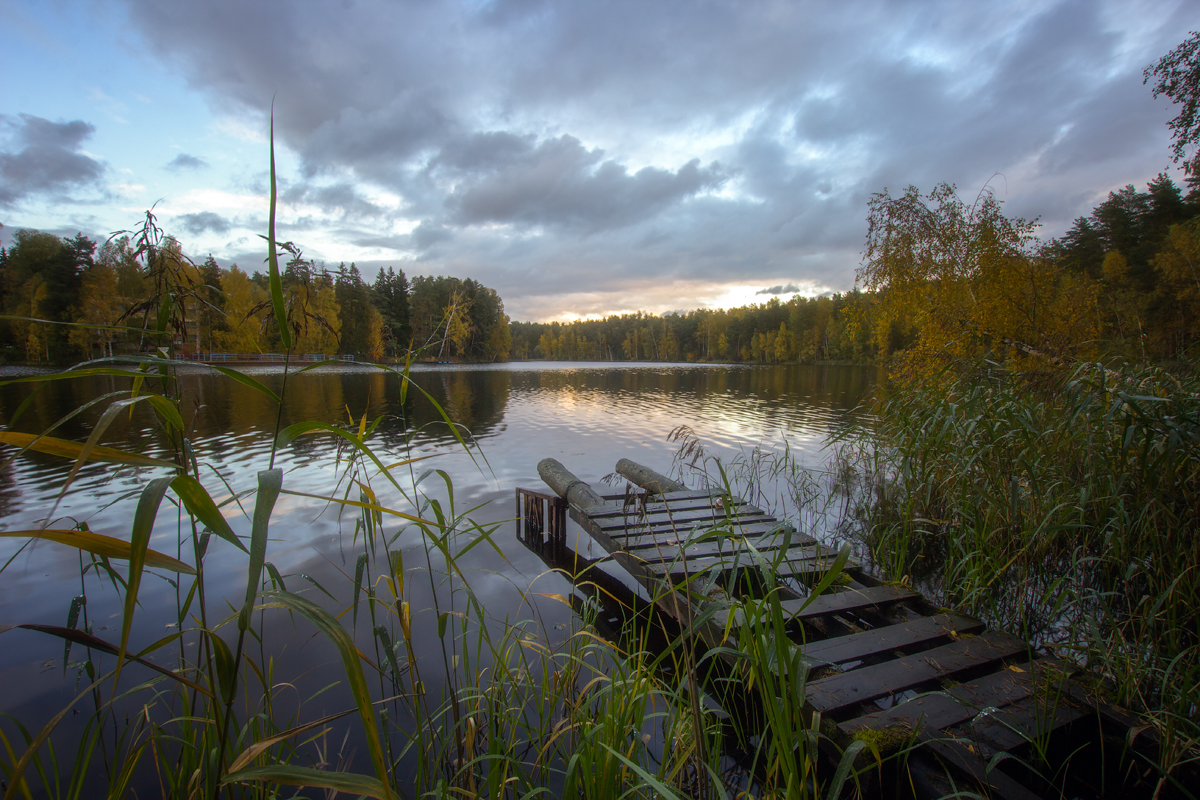 photo "***" tags: landscape, nature, autumn, evening, lake, мосток