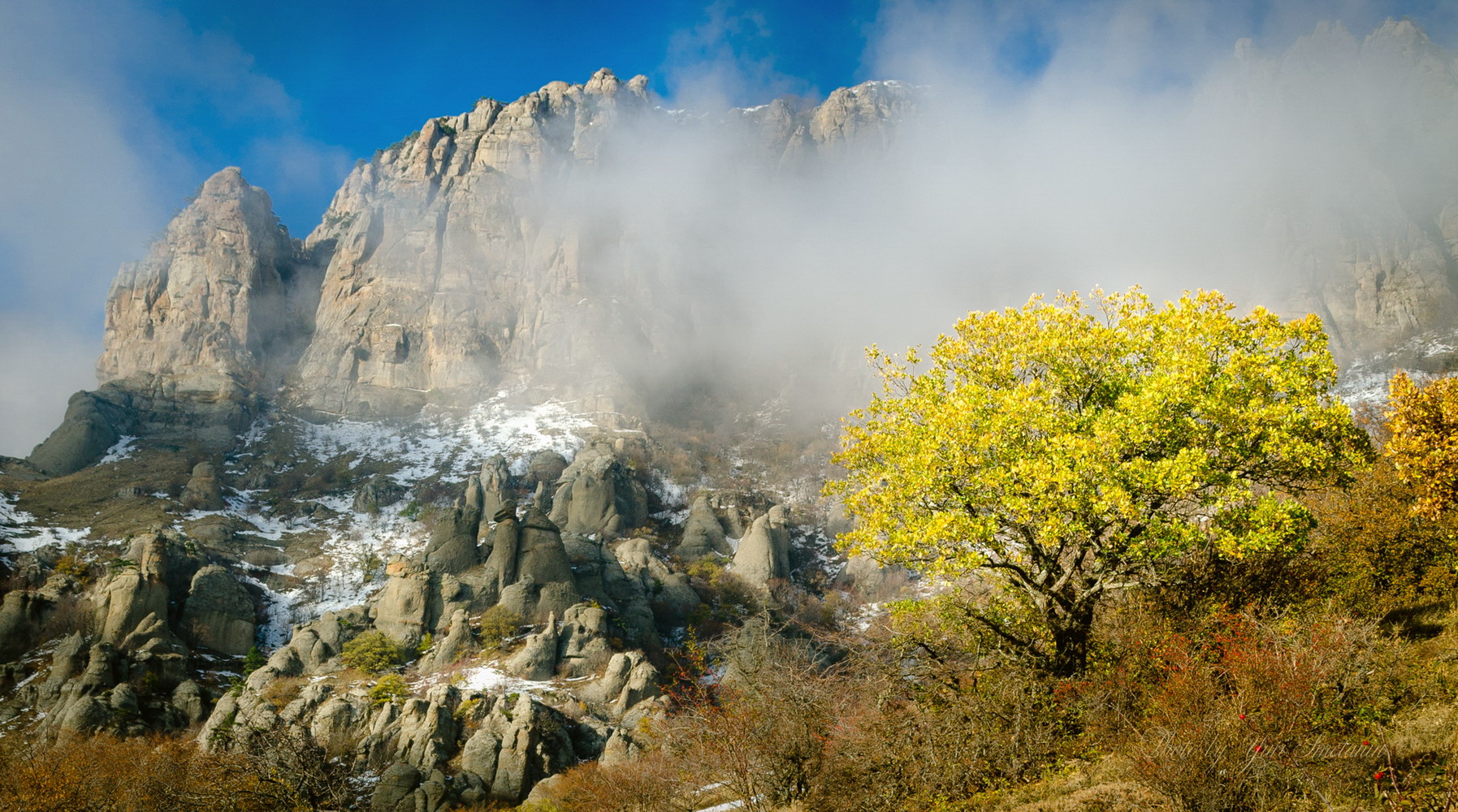 photo "***" tags: landscape, travel, nature, autumn, clouds, forest, mountains, sky