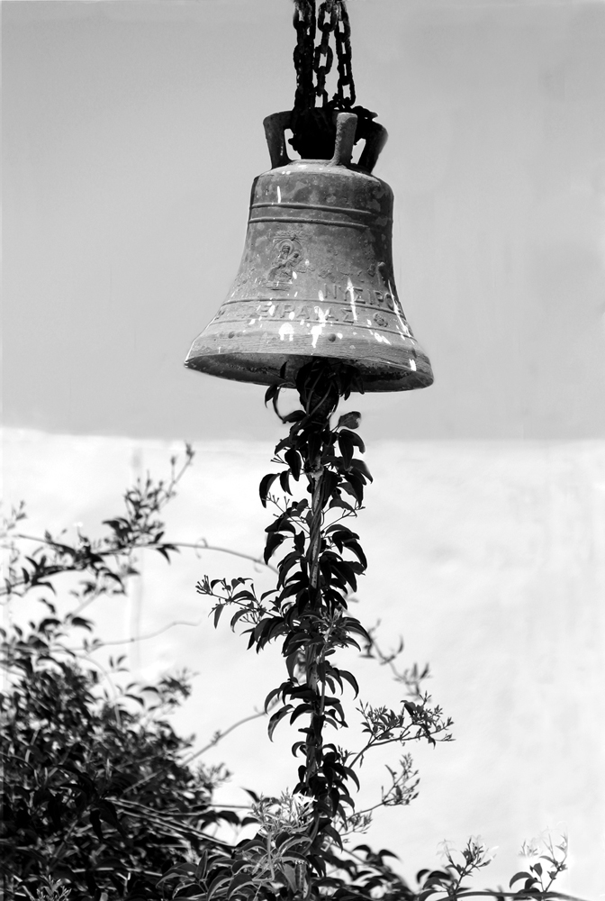 photo "***" tags: black&white, architecture, 