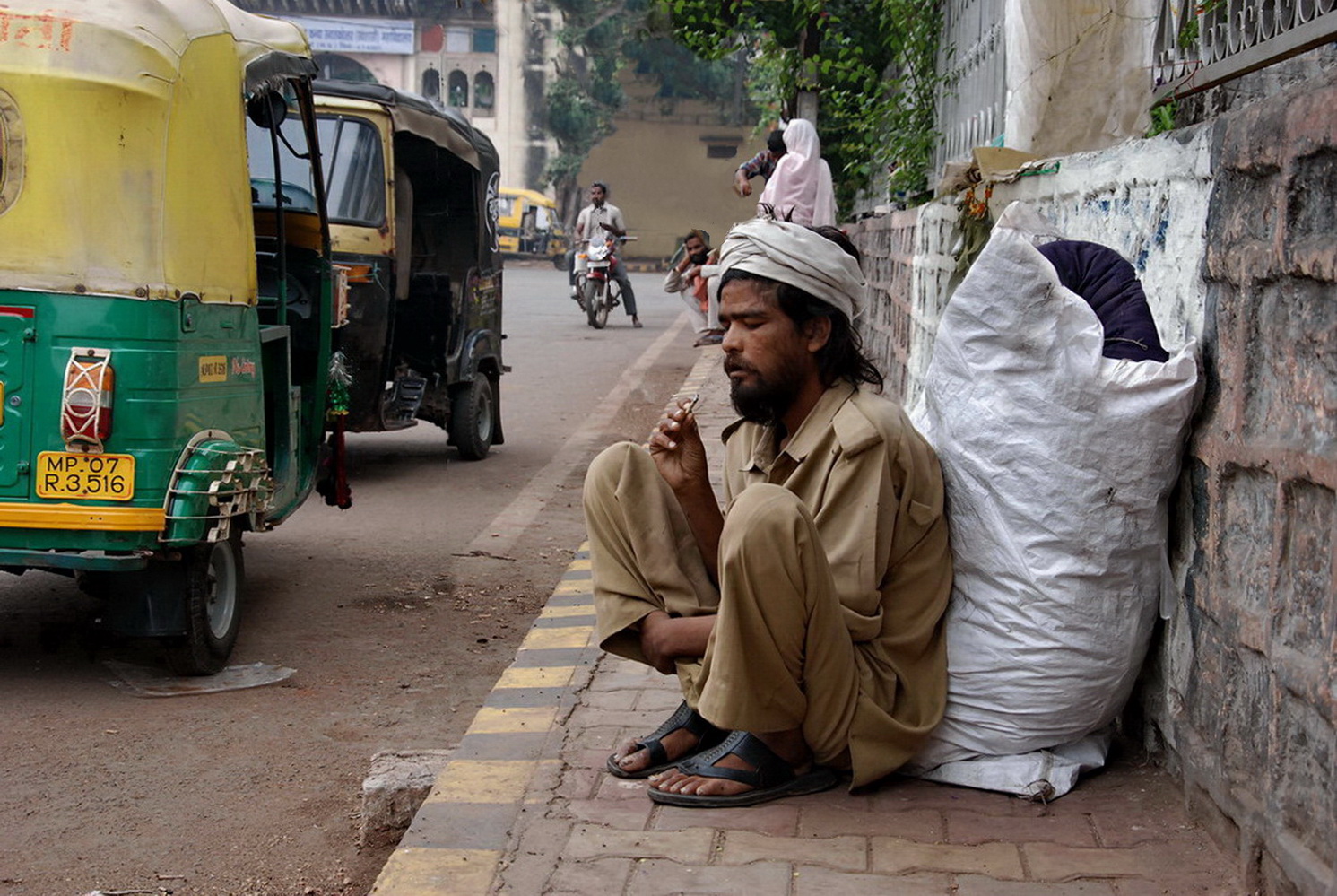 photo "***" tags: genre, street, travel, 