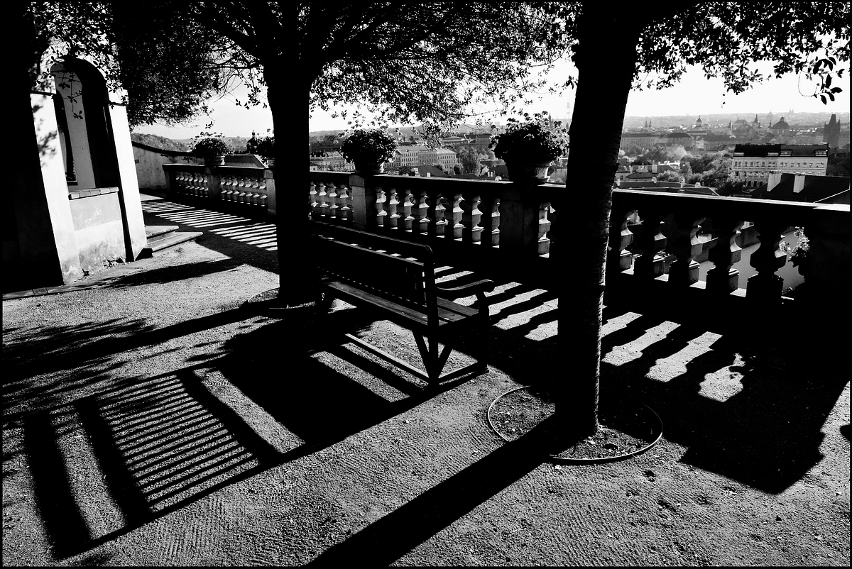 фото "Силуэты и тени" метки: черно-белые, Prag, Praha, Прага
