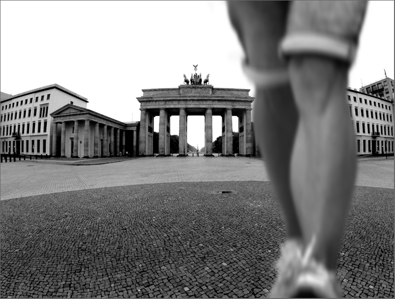 photo "BERLIN" tags: street, city, black&white, Black/White, Europe, germany