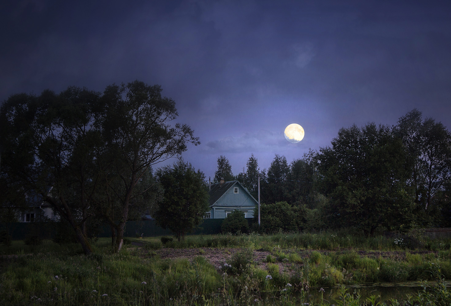 фото "ночь в деревне ..." метки: пейзаж, Домик в деревне, деревенский пейзаж, лето, полнолуние