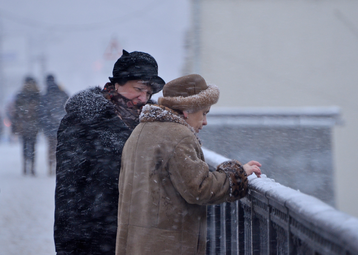 photo "***" tags: genre, Moscow, people, winter, снегопад