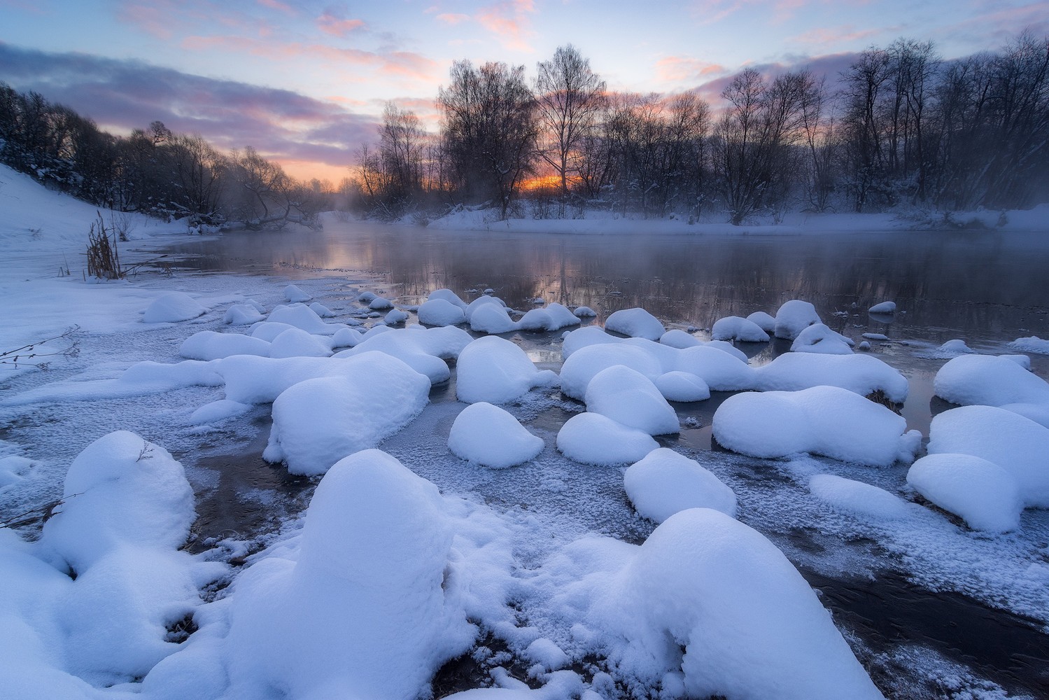 photo "***" tags: landscape, nature, travel, Russia, fog, morning, sky, snow, sun, sunrise, water, Восход, деревья, золотой час, лед