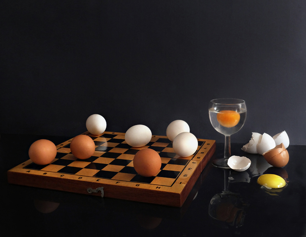 photo "***" tags: still life, Шахматы, яйца