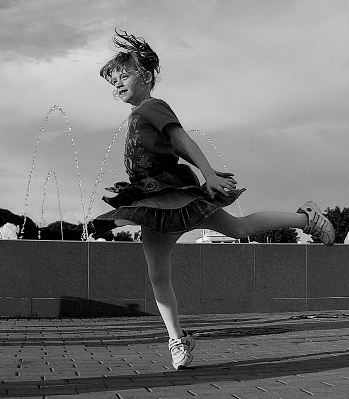 photo "***" tags: black&white, street, 