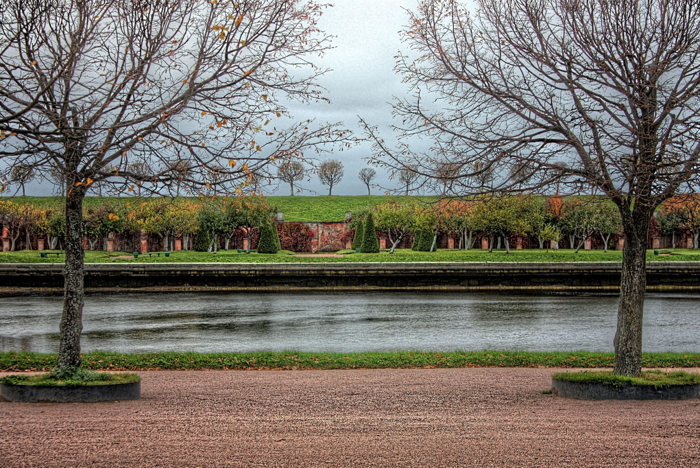 photo "осенний парк" tags: landscape, misc., nature, park, tree, water, Петергоф, Петродворец, деревья