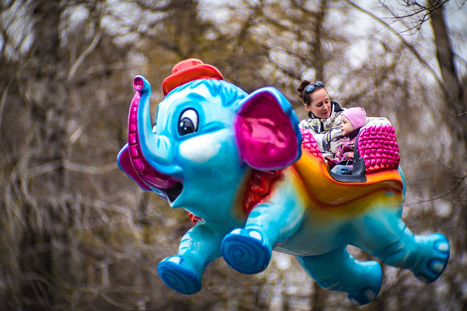 photo "Spring flight on an elephant" tags: humor, 